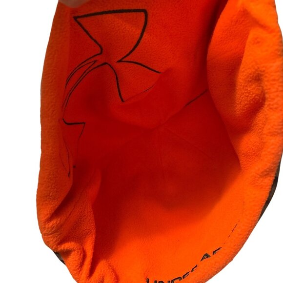 Under Armour Realtree Reversible Camo & Blaze Orange Beanie - Picture 4 of 5